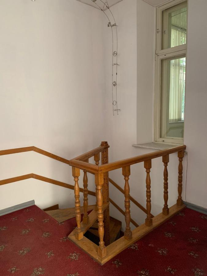 Uneed Sport Vandrarhem Odessa Exteriör bild