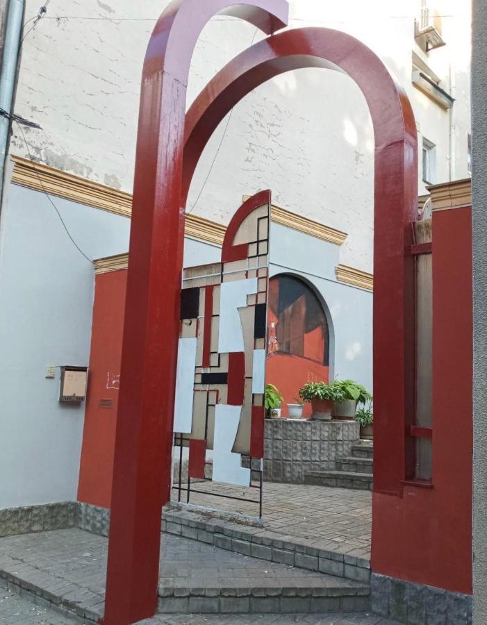 Uneed Sport Vandrarhem Odessa Exteriör bild